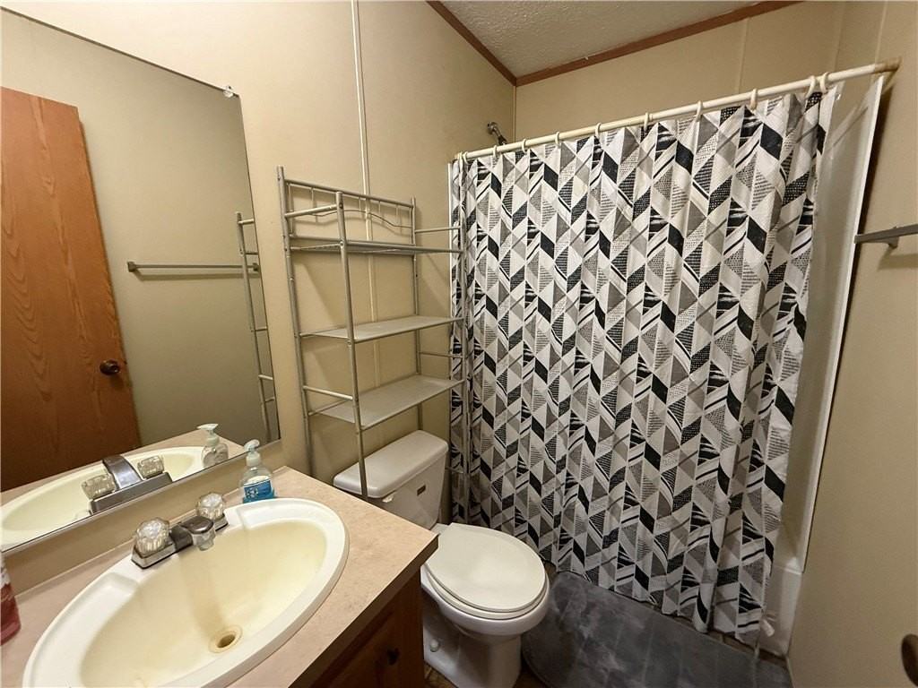 1761 Old Youngstown Rd - Photo 6 of 10