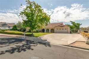 featured image of 10928 Meseta Ave