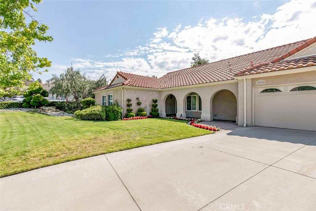 10928 Meseta Ave - Photo 2 of 29