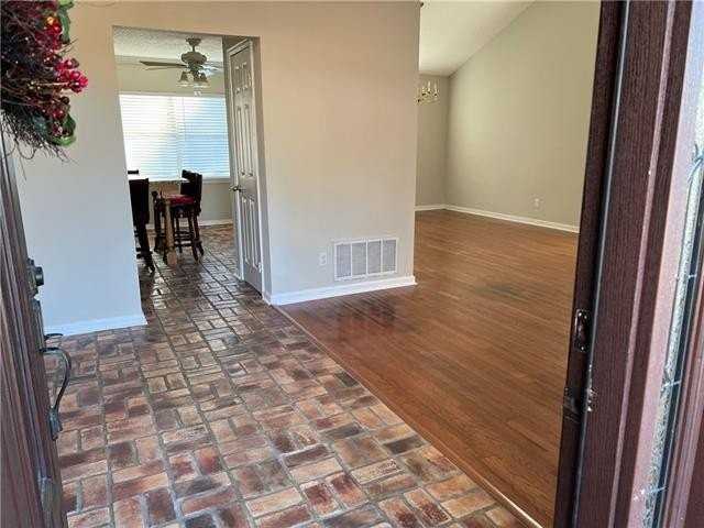 230 Cross Gates Blvd - Photo 2 of 31