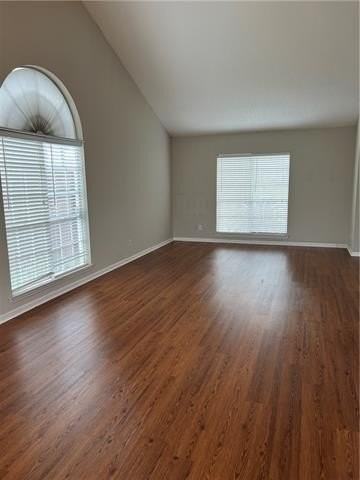 230 Cross Gates Blvd - Photo 6 of 31