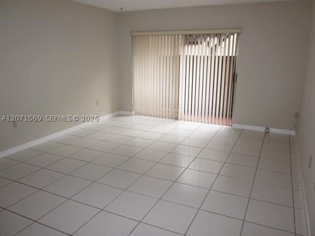 10822 N Kendall Dr #S15 - Photo 4 of 20