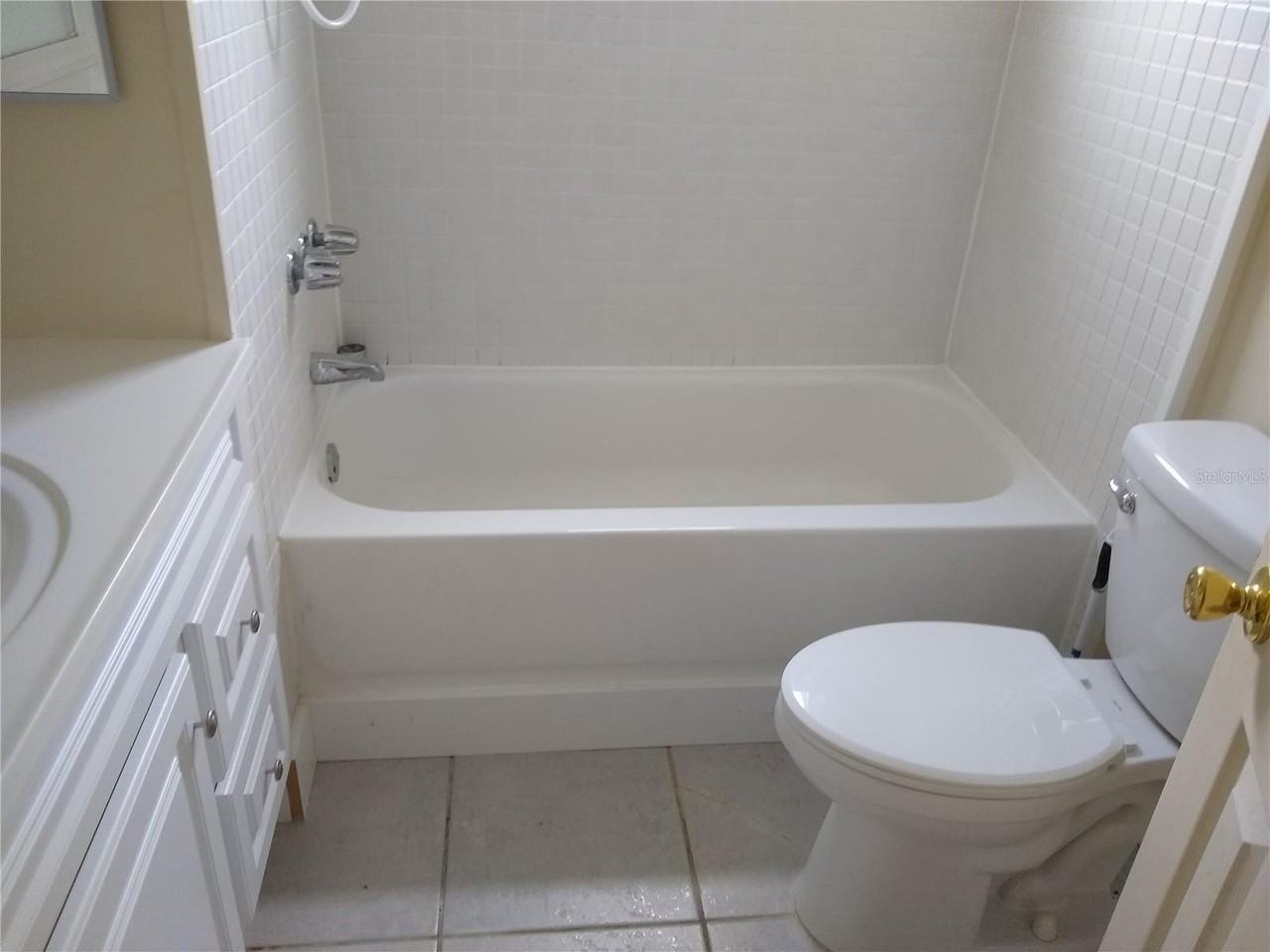 205 52nd Avenue Dr W - Photo 5 of 7