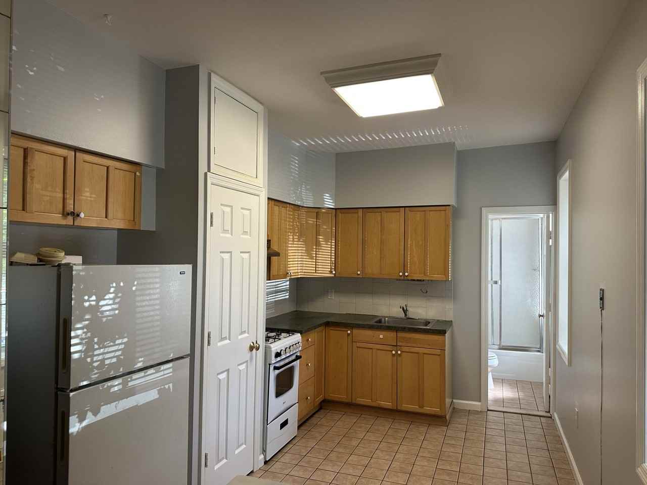 49 5th St - Photo 2 of 6