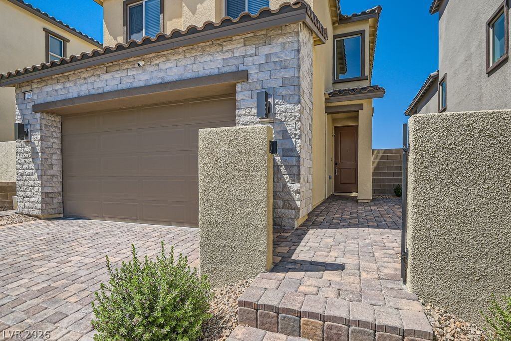 11604 Desert Hollow Ave - Photo 4 of 28