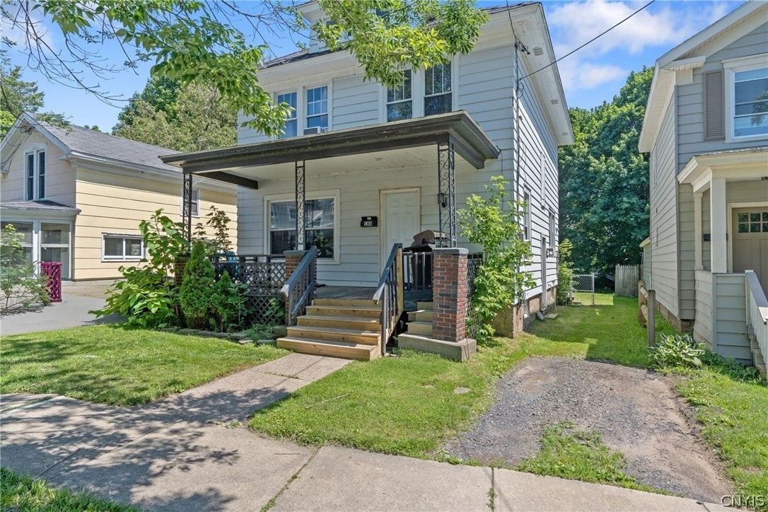 180 W Seneca St - Photo 2 of 5