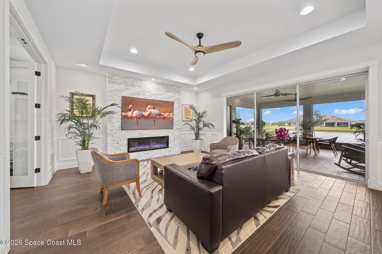 2258 Pangea Cir - Photo 3 of 38