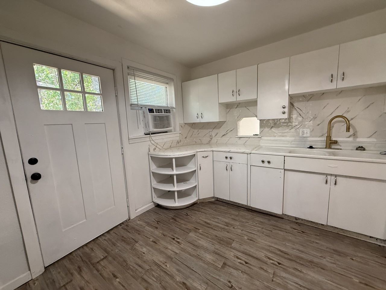 710 F St Nw #1 - Photo 2 of 27