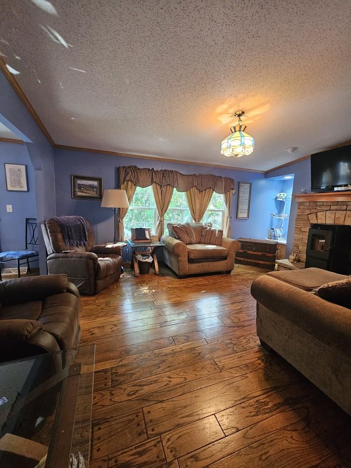 1094 White Mountain Hwy #1 - Photo 6 of 17