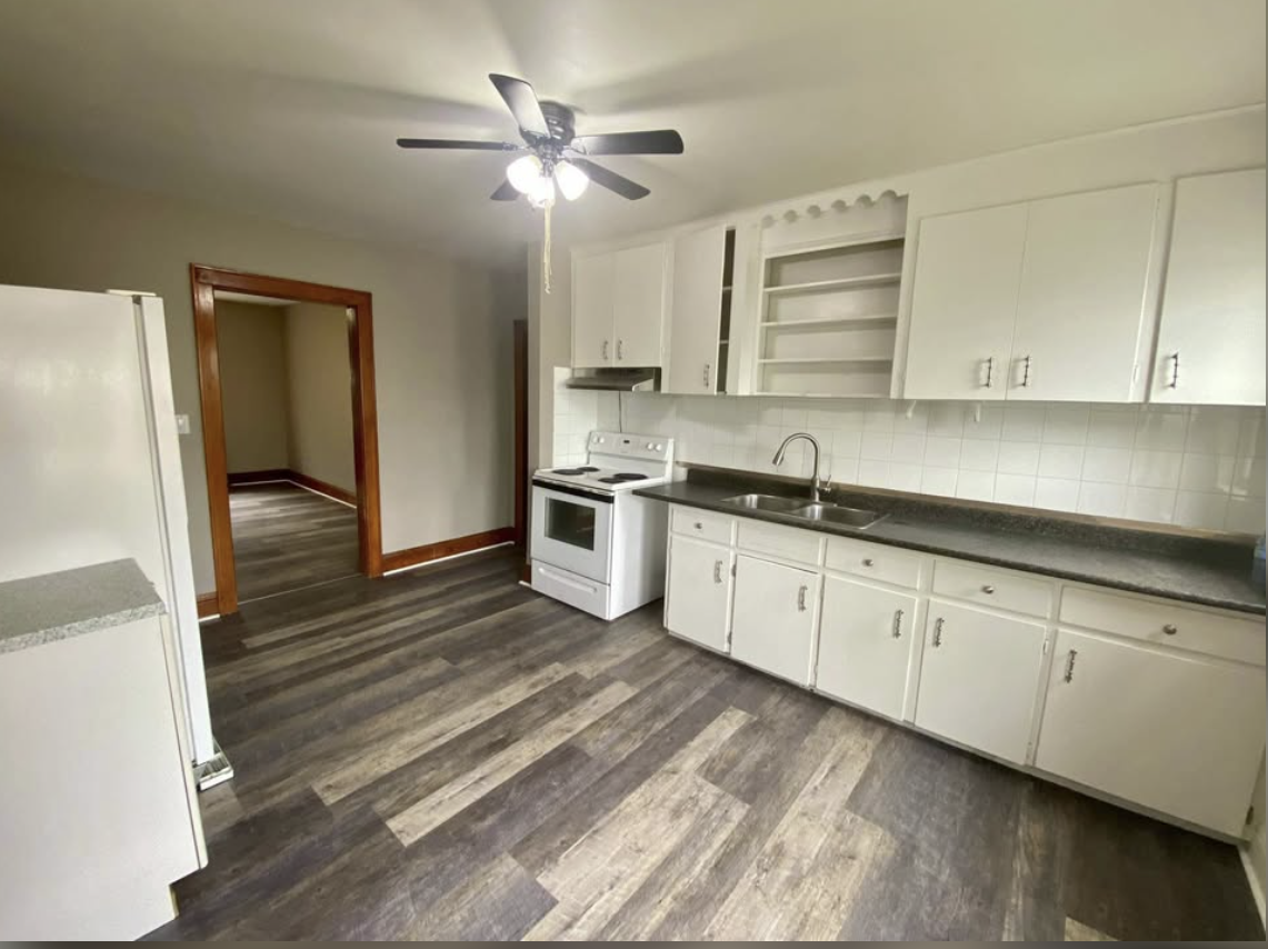 255 Oak Street #2 - Photo 4 of 7