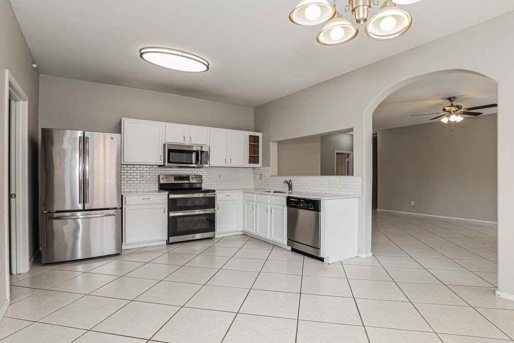 6622 W Riva Rd - Photo 6 of 16