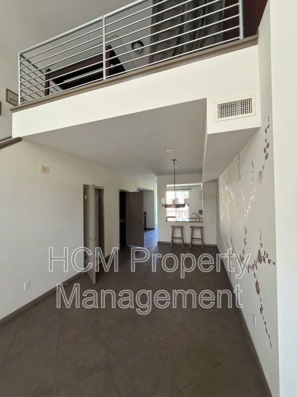 595 Rockefeller - Photo 4 of 32