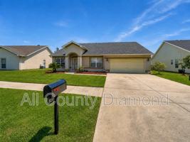 featured image of 3213 Azalea Cir