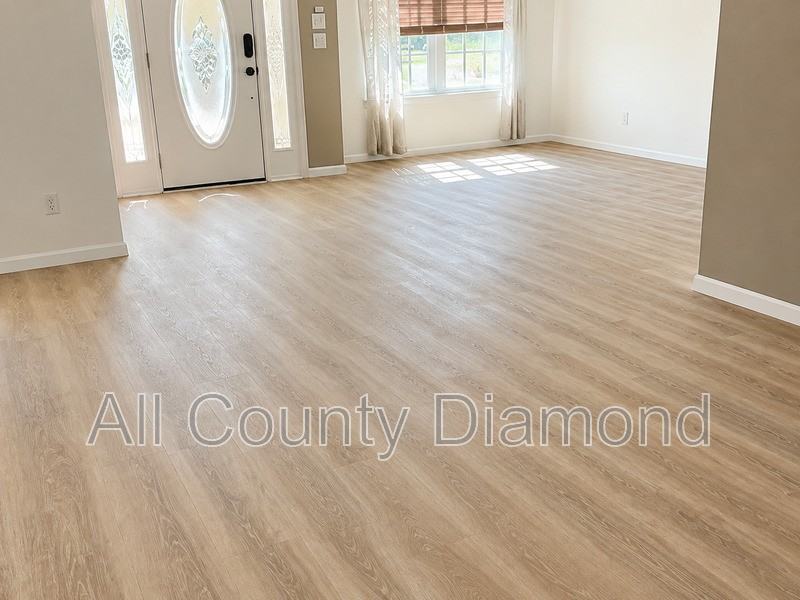 3213 Azalea Cir - Photo 3 of 21
