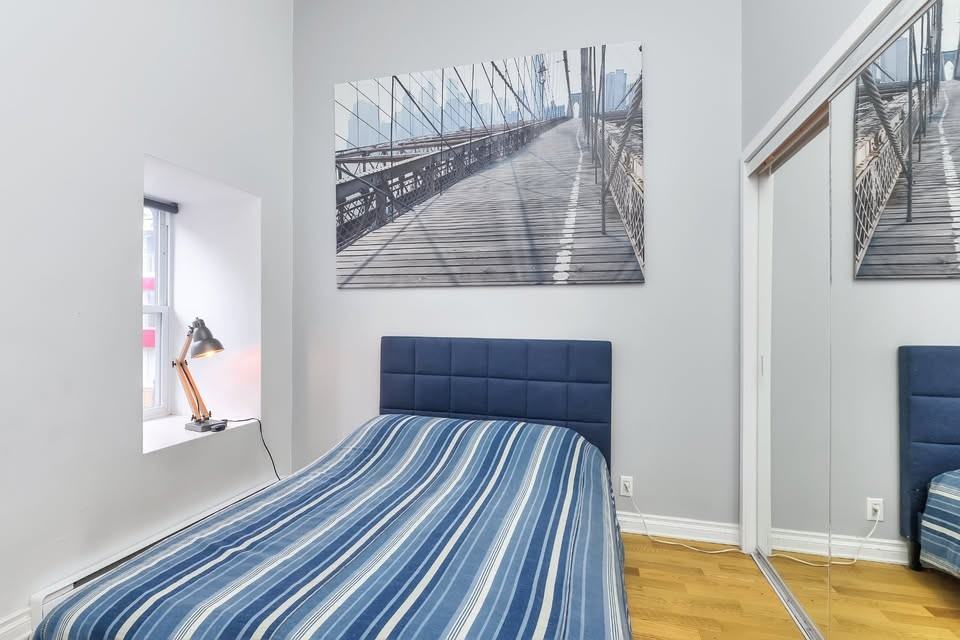 2037 Rue Clark #22 - Photo 7 of 11