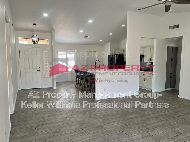 2447 S 80th Ln - Photo 6 of 19