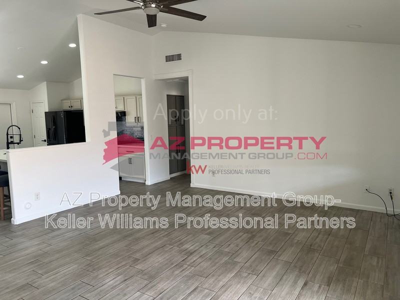 2447 S 80th Ln - Photo 7 of 19