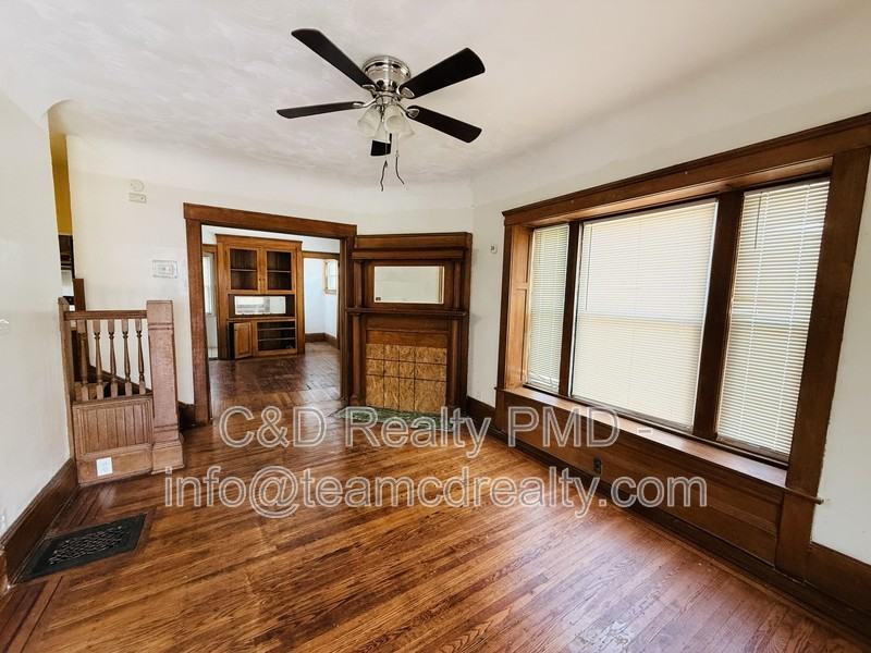 10749 Hull Ave - Photo 2 of 11