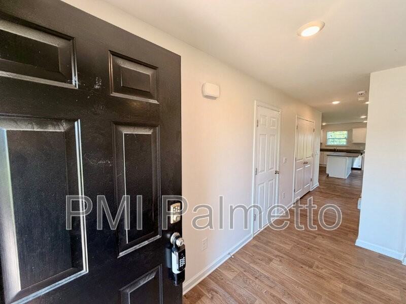 417 Spearman Ct - Photo 4 of 33