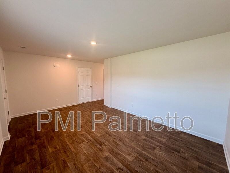 417 Spearman Ct - Photo 6 of 33
