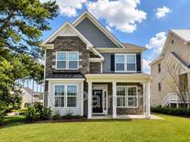 featured image of 35 Golden Spur Ln