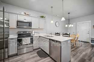 952 W Big Ben Ln #G101 - Photo 1 of 1