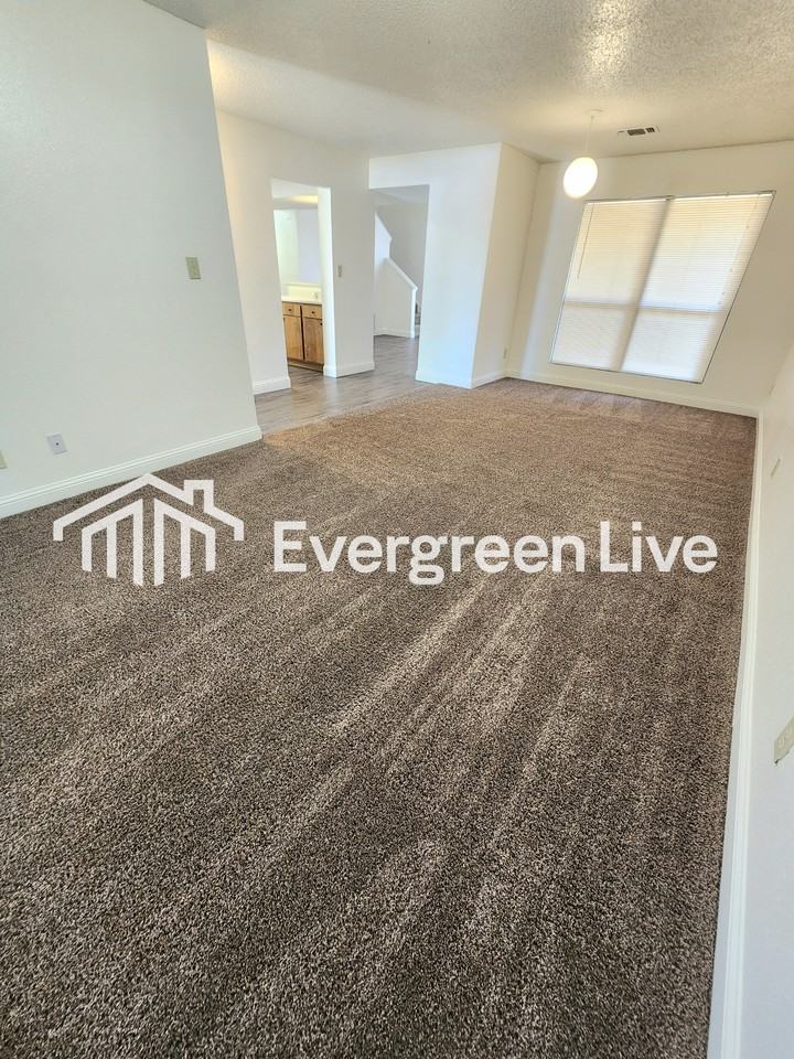 2113 Santa Clara Ct - Photo 4 of 20