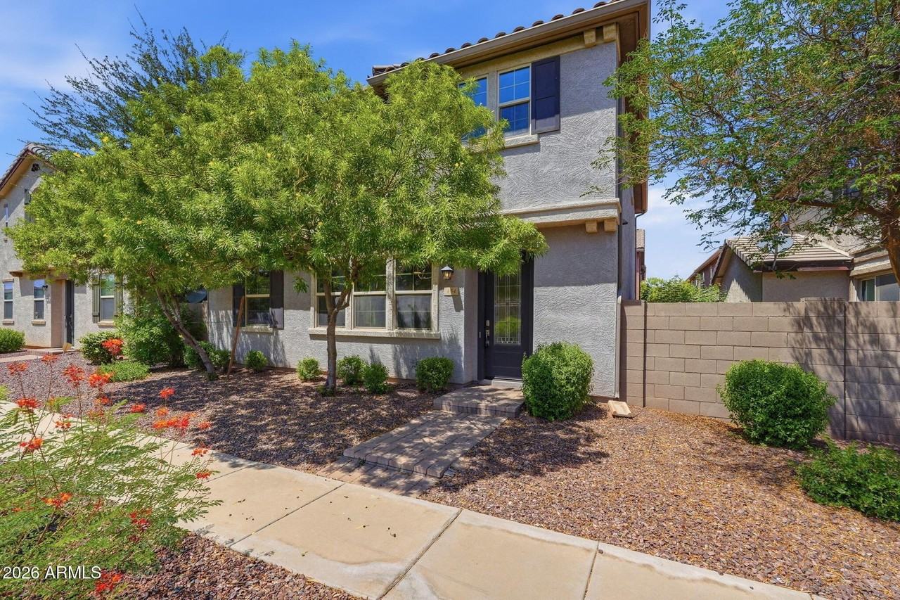 464 N Ranger Trl - Photo 4 of 43