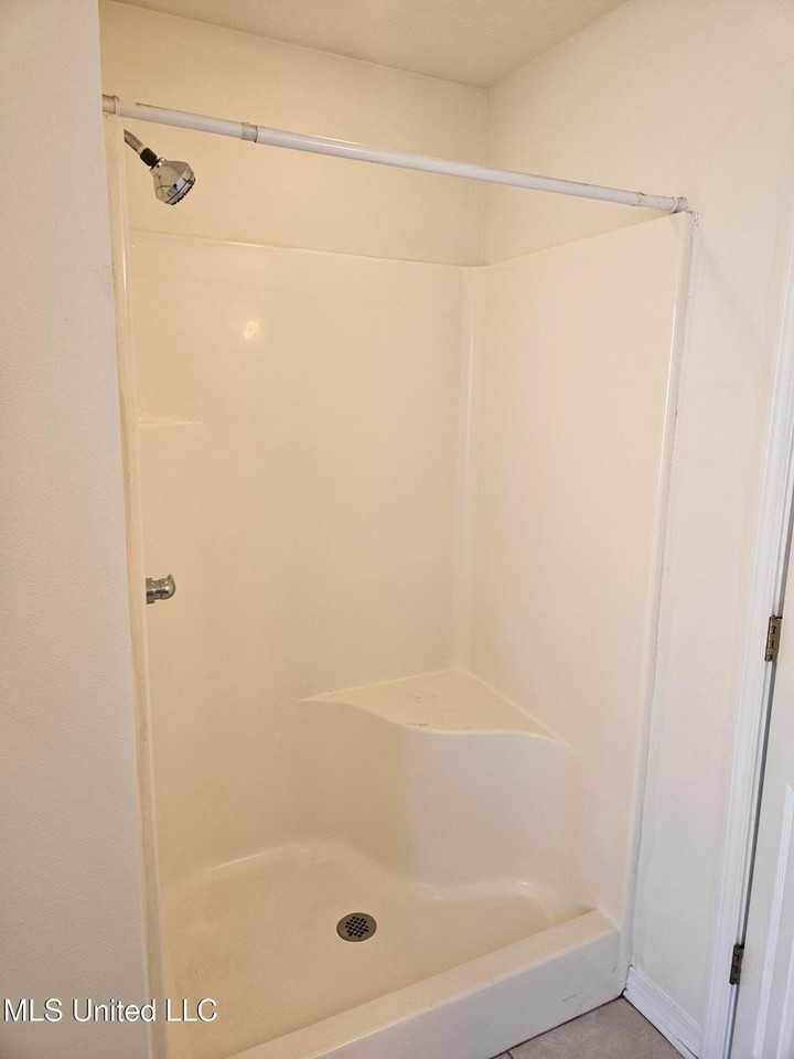 2532 N 10th St - Photo 6 of 12
