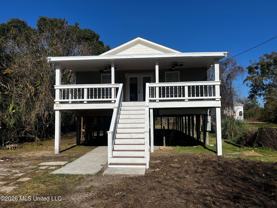 412 Roberts St - Photo 1 of 1