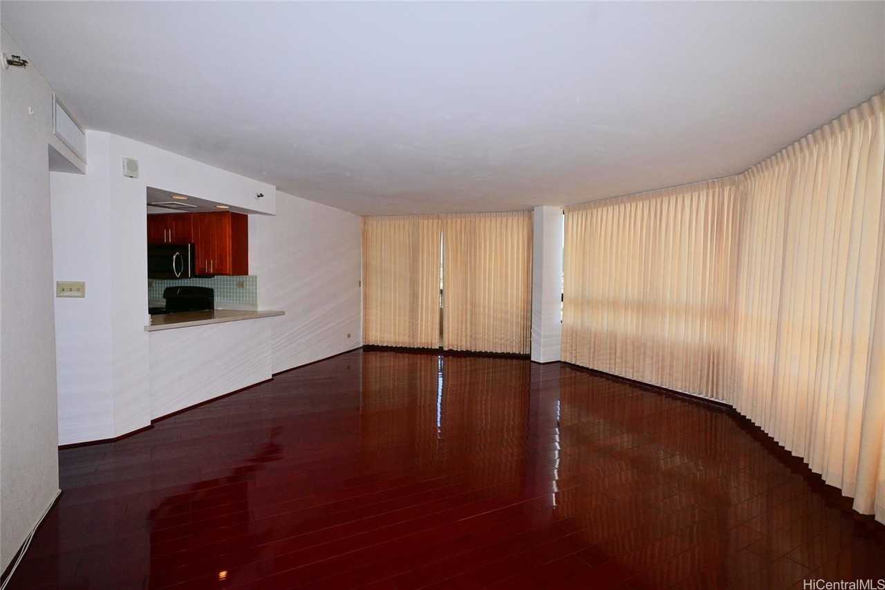 2499 Kapiolani Blvd #2201 - Photo 2 of 24