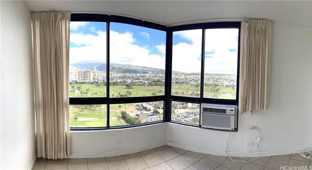 320 Liliuokalani Ave #2004 - Photo 6 of 20