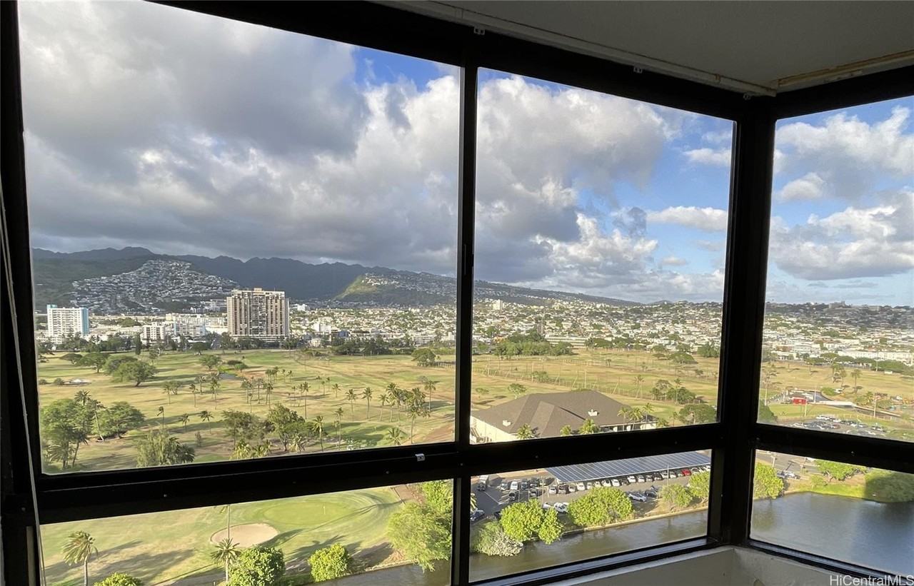 320 Liliuokalani Ave #2004 - Photo 7 of 20