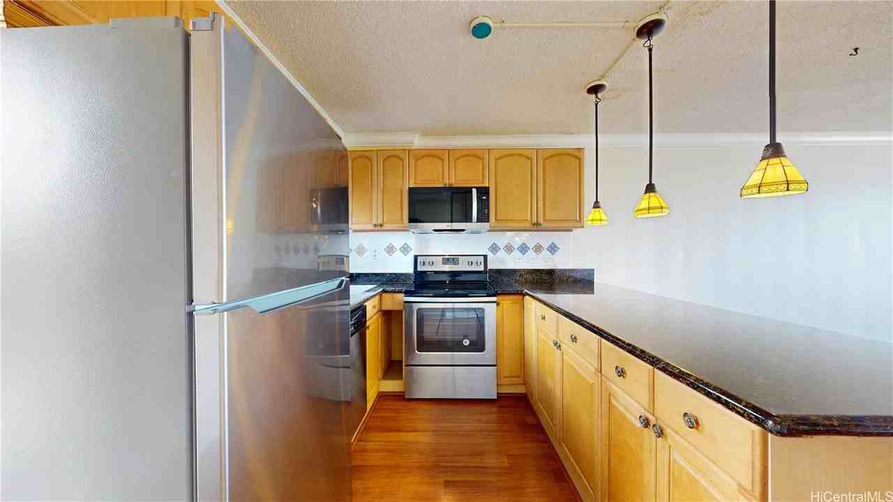 1617 Keeaumoku St #508 - Photo 2 of 25