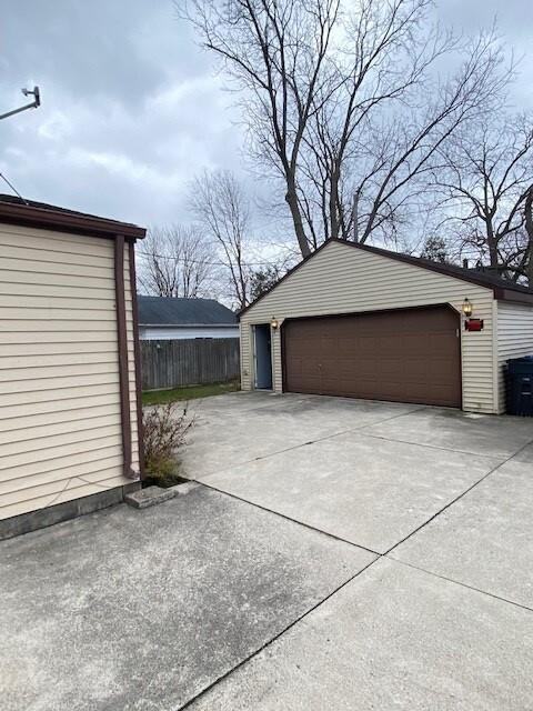 2924 117th St - Photo 4 of 11