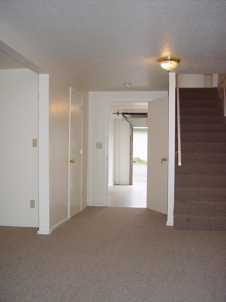 3310 Columbia St - Photo 7 of 24