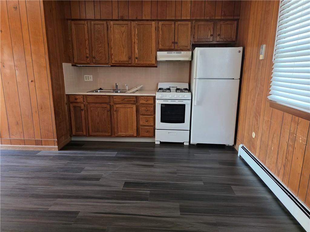 15 Royal Ave - Photo 6 of 14