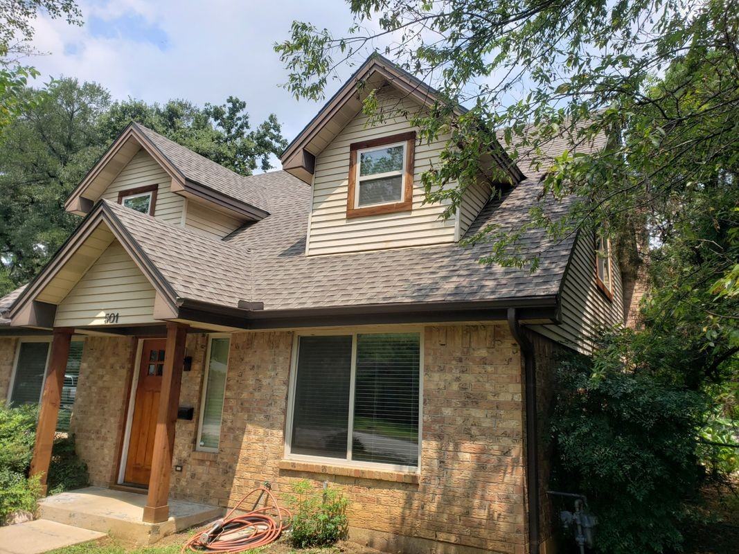 501 Atkerson Ln - Photo 2 of 33