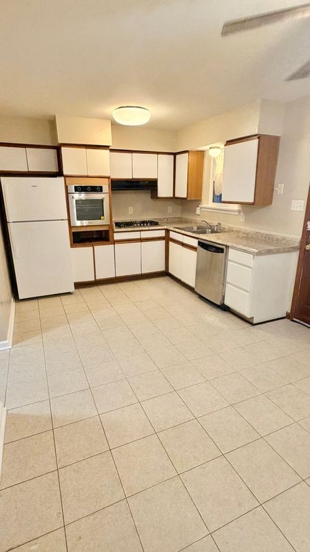 2504 Neyrey Dr - Photo 3 of 10