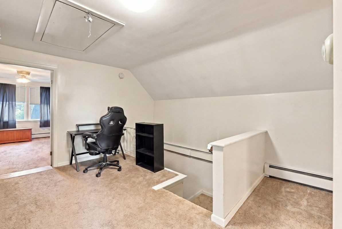 52 Linden St - Photo 6 of 14