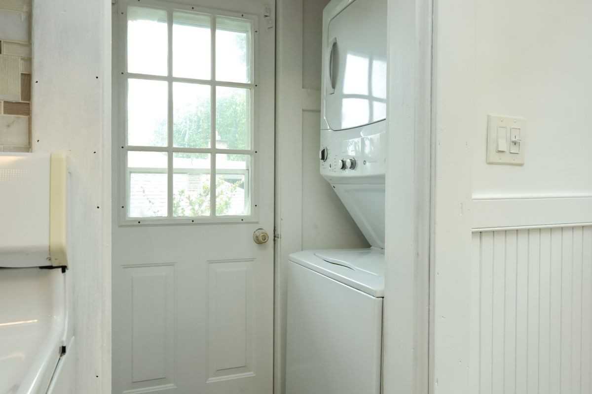 98 Woodside Ave - Photo 2 of 13