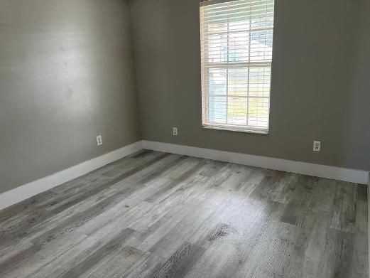 6012 Elaine Ave N - Photo 5 of 6
