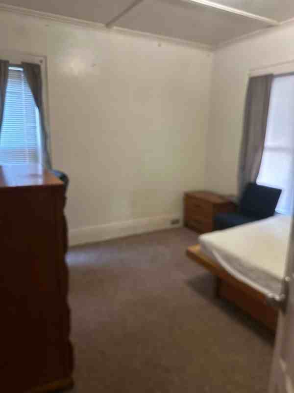812 Maryland Ave - Photo 3 of 33
