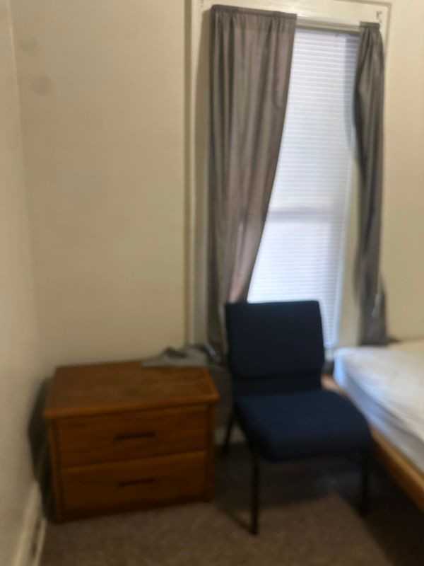 812 Maryland Ave - Photo 5 of 33