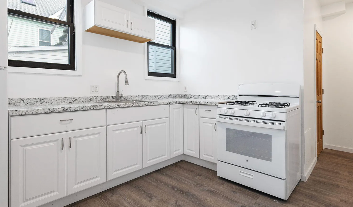 84 N Allen St ##1 - Photo 4 of 19