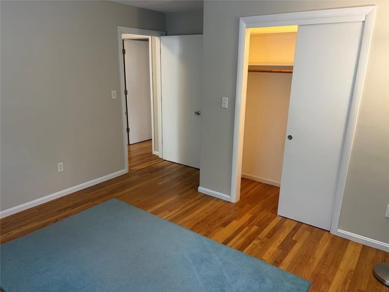 81 Lionel Ave #C - Photo 5 of 14