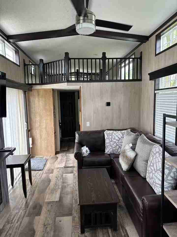 2301 S 275 E - Photo 6 of 8
