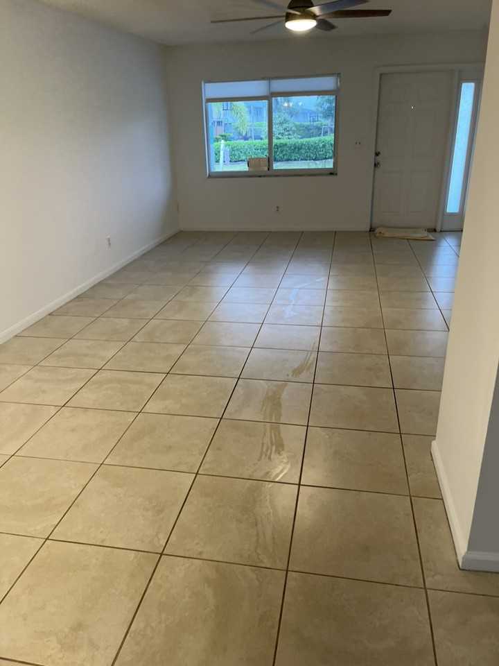 201 Castlewood Dr #A - Photo 2 of 3