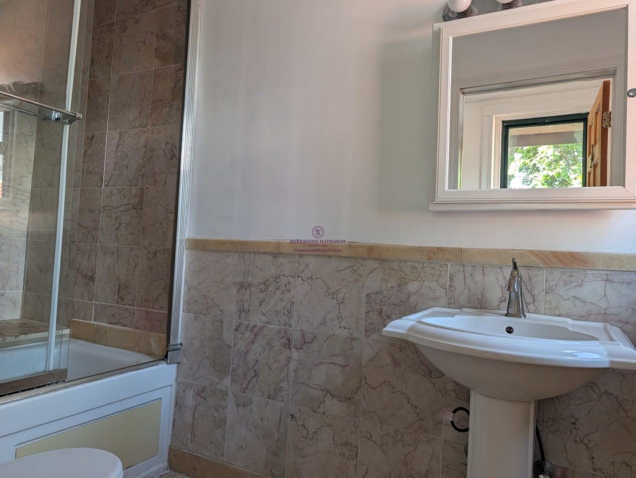 171 Auburn St #8 - Photo 6 of 12