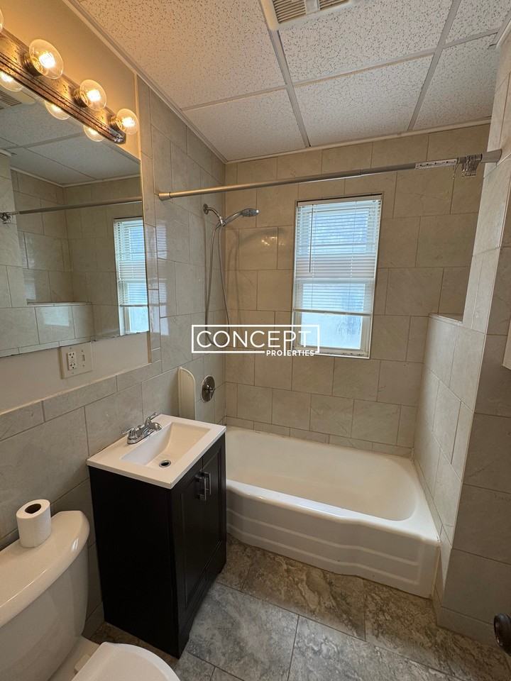 98 W Quincy St - Photo 6 of 36